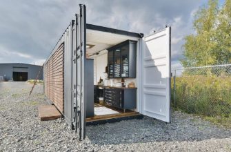 Модульные хозблоки из морских контейнеров: как переделать, утеплить и создать стильный интерьер